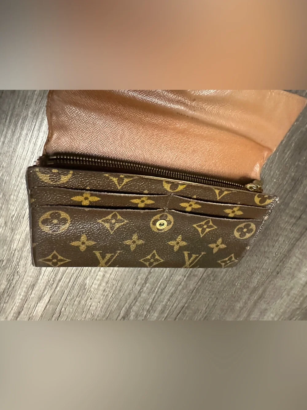 Louis Vuitton Sarah long wallet